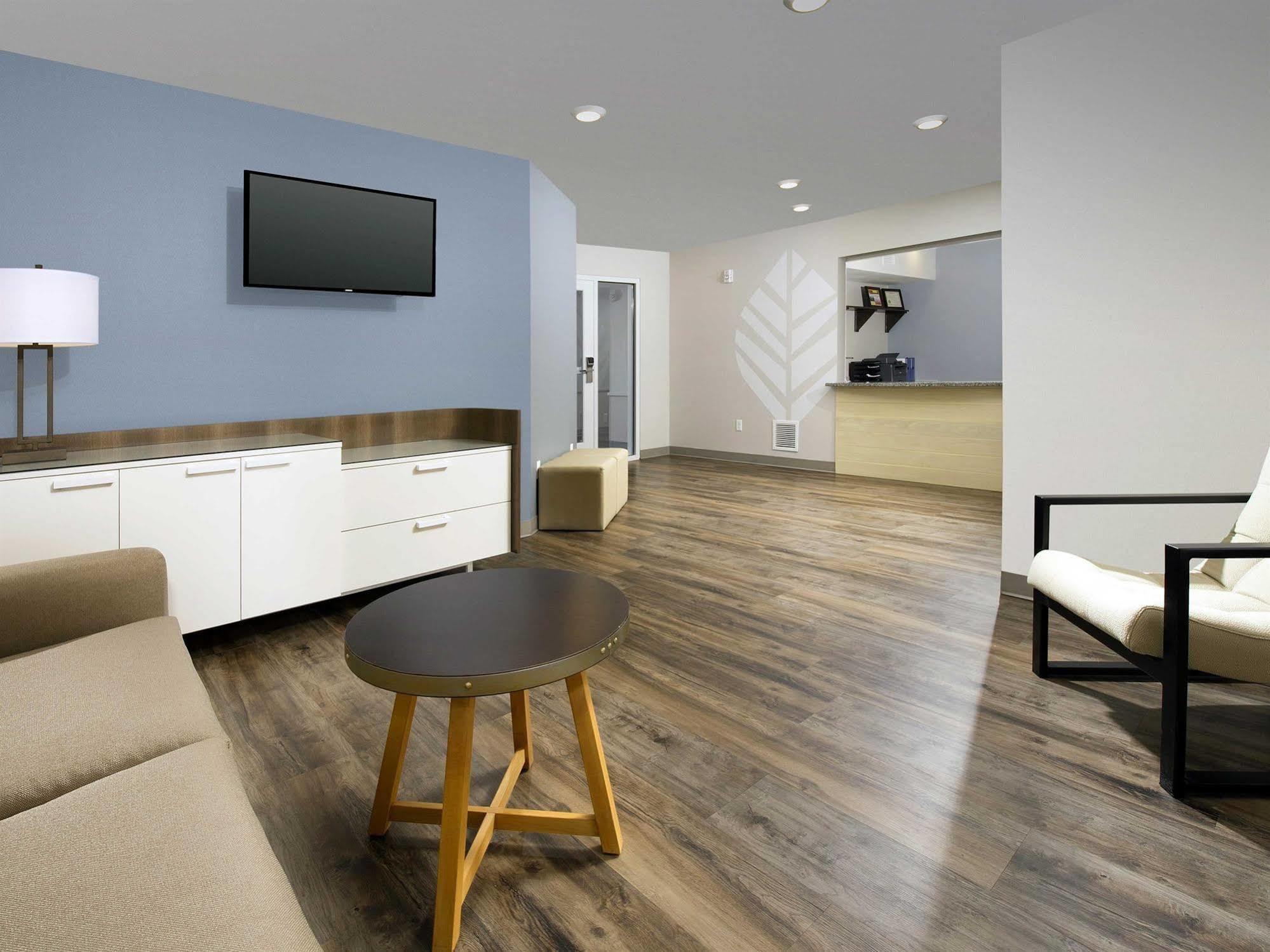 Woodspring Suites Chicago Darien エクステリア 写真