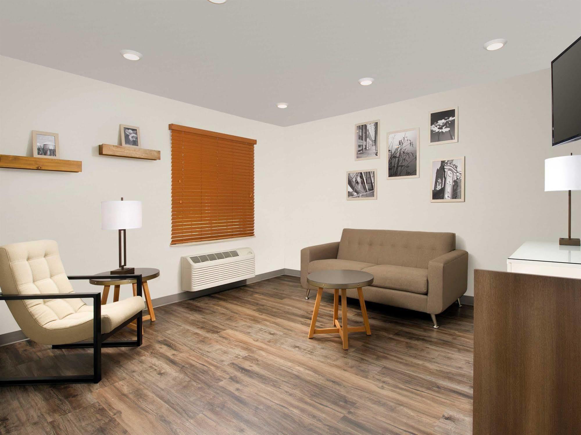 Woodspring Suites Chicago Darien エクステリア 写真