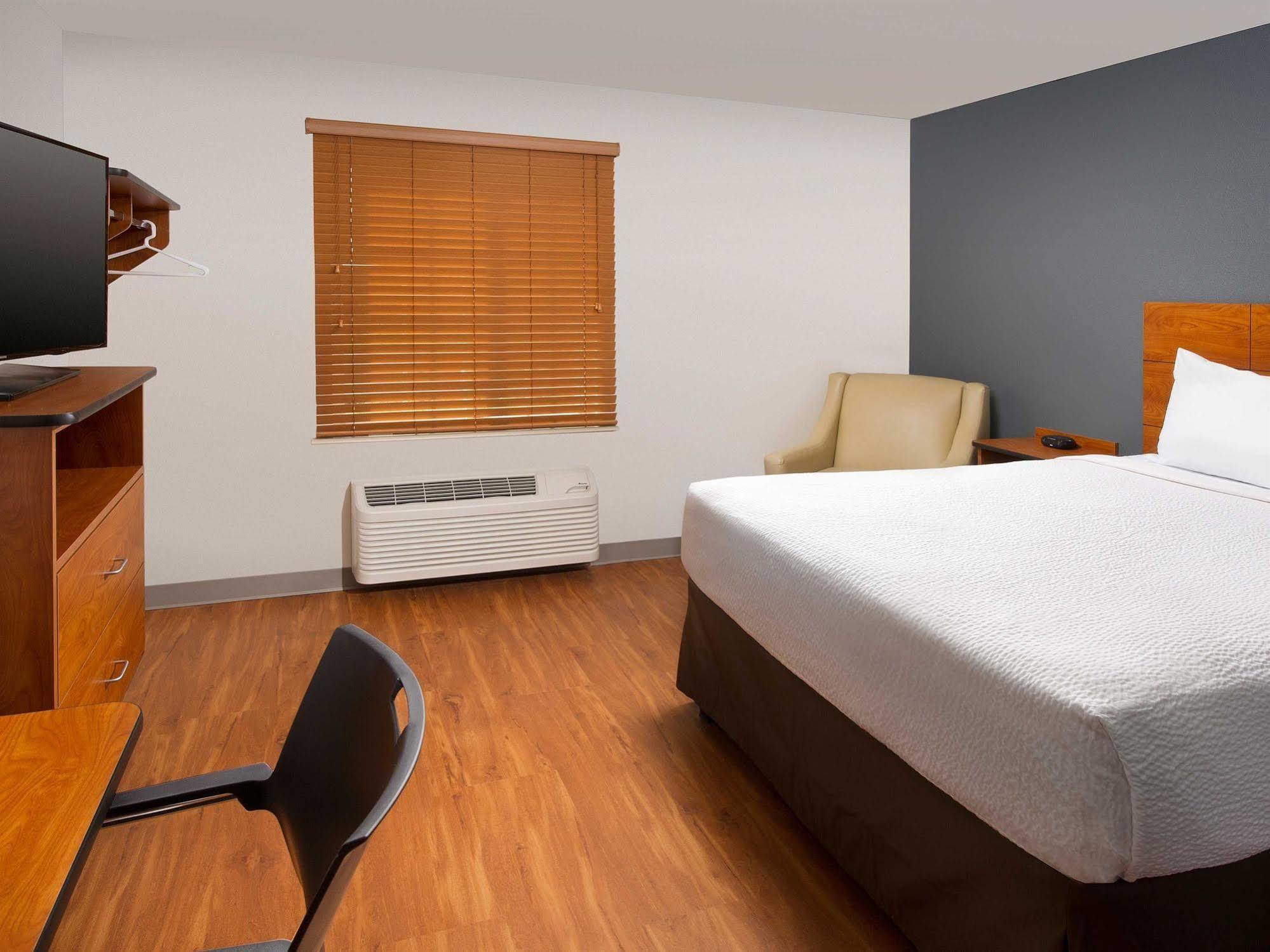 Woodspring Suites Chicago Darien エクステリア 写真